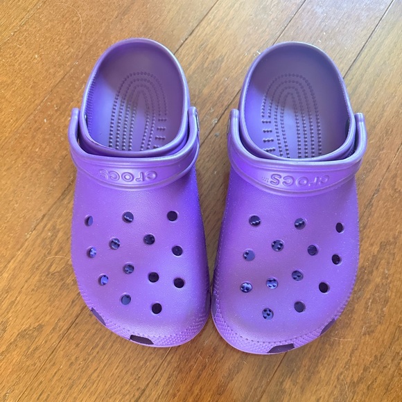 Crocs size 10 - Picture 1 of 2